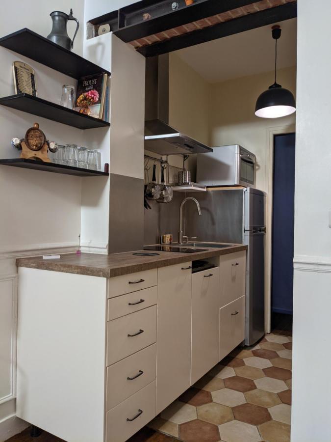 Private Acces To The All Flat. Charming Parisian. Eksteriør billede